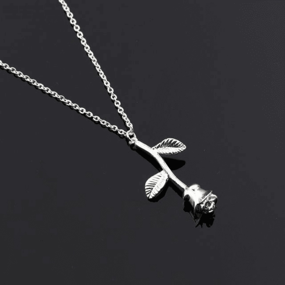 🎉HP 9/20🎉Single long stem Rose necklace, - Picture 3 of 4